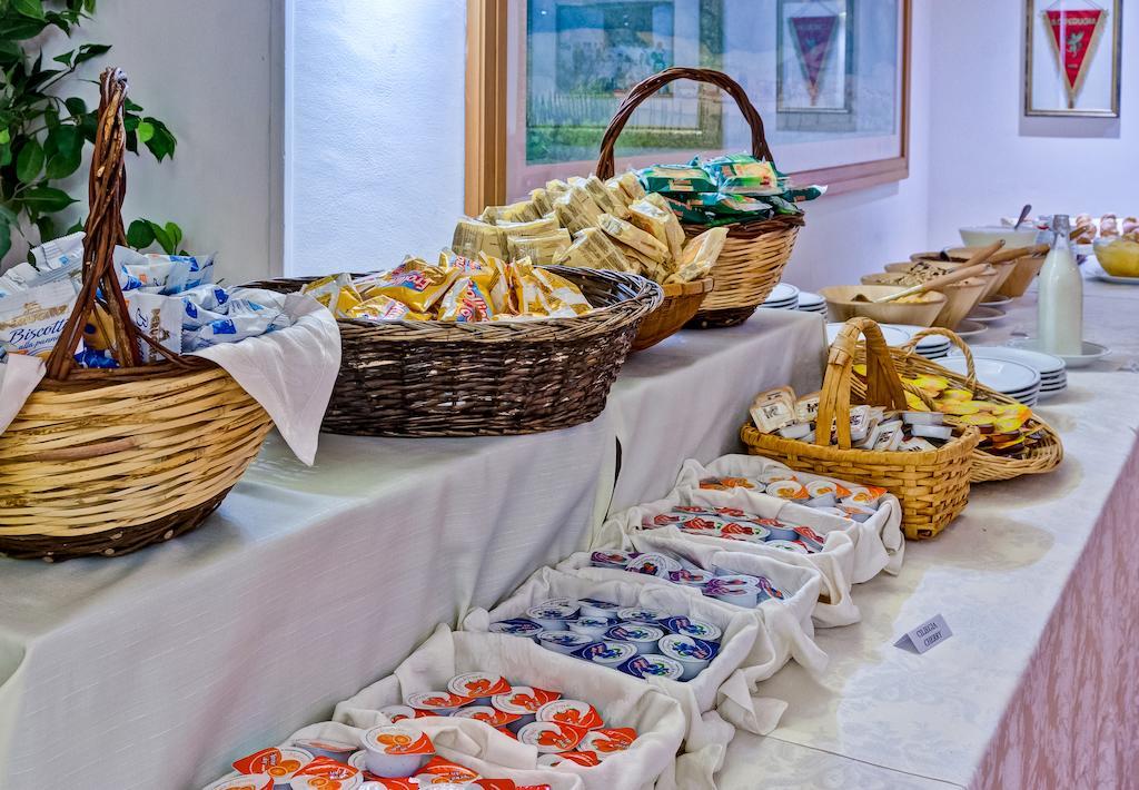 Best Western Hotel Salicone Norcia Bagian luar foto