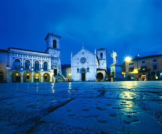 Best Western Hotel Salicone Norcia Bagian luar foto